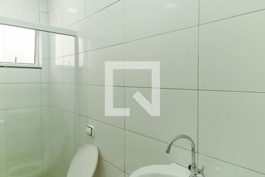 Banheiro de kitnet/studio para alugar com 1 quarto, 25m² em Brás, São Paulo