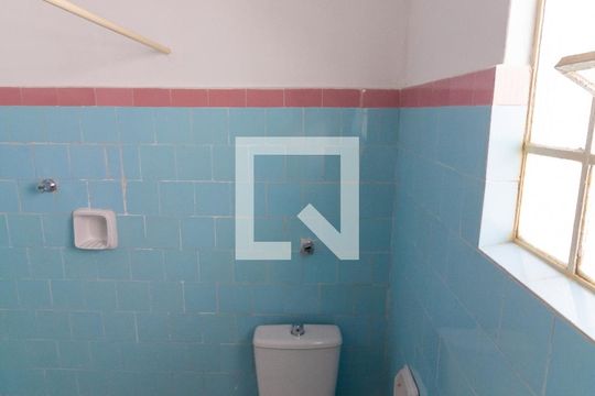 Banheiro de casa para alugar com 3 quartos, 97m² em Vila Matilde, São Paulo