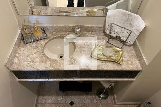 Lavabo de apartamento à venda com 4 quartos, 210m² em Perdizes, São Paulo