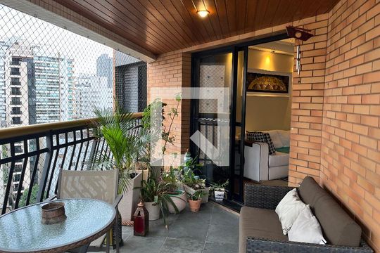 Varanda - Sala de apartamento à venda com 4 quartos, 210m² em Perdizes, São Paulo