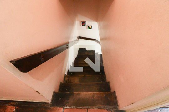 Escada de casa à venda com 4 quartos, 160m² em Parque Mandaqui, São Paulo