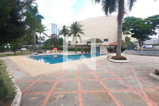 Área comum - Piscina de apartamento para alugar com 3 quartos, 77m² em Residencial Eldorado, Goiânia
