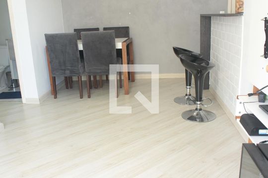 Sala de apartamento para alugar com 2 quartos, 50m² em Parque Reboucas, São Paulo