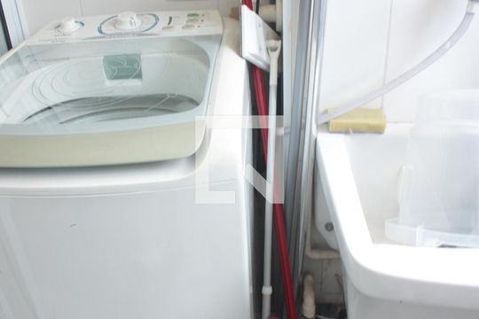 Área de Serviço de apartamento para alugar com 2 quartos, 50m² em Parque Reboucas, São Paulo