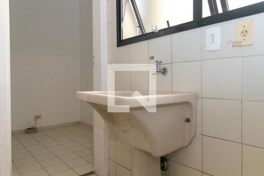 Área de Serviço de apartamento para alugar com 3 quartos, 80m² em Vila Suzana, São Paulo