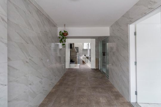 Área comum de casa à venda com 2 quartos, 101m² em Vila Marieta, São Paulo