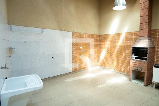 Área de Serviço/Churrasqueira de casa à venda com 2 quartos, 150m² em Jardim Roberto, Osasco