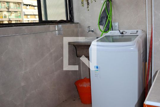 Área de Serviço de apartamento à venda com 3 quartos, 110m² em Ingá, Niterói