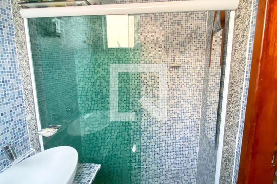Banheiro da Suíte de apartamento à venda com 3 quartos, 110m² em Ingá, Niterói