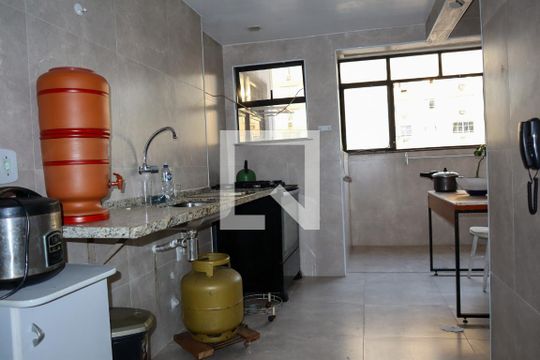Cozinha de apartamento à venda com 3 quartos, 110m² em Ingá, Niterói
