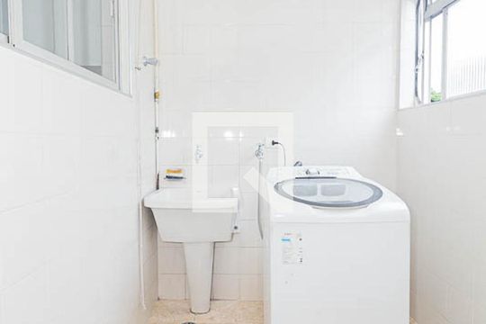 Área de Serviço de apartamento à venda com 3 quartos, 97m² em Vila Albertina, São Paulo