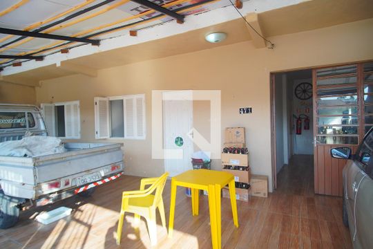 Fachada de casa à venda com 2 quartos, 300m² em Scharlau, São Leopoldo
