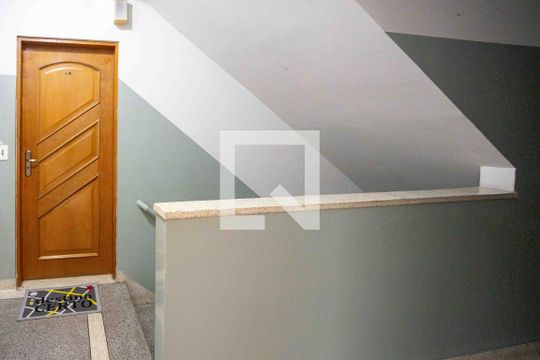 Hall de entrada de apartamento para alugar com 2 quartos, 53m² em Parque Sete de Setembro, Diadema