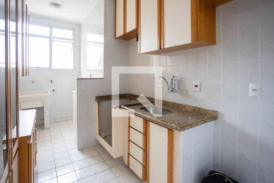 Cozinha de apartamento para alugar com 2 quartos, 53m² em Parque Sete de Setembro, Diadema
