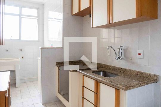Cozinha de apartamento para alugar com 2 quartos, 53m² em Parque Sete de Setembro, Diadema