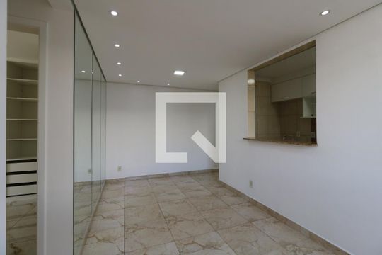 Sala de apartamento para alugar com 2 quartos, 44m² em Vila Homero Thon, Santo André