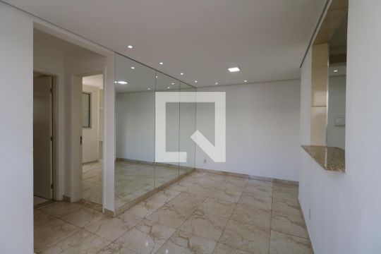 Sala de apartamento para alugar com 2 quartos, 44m² em Vila Homero Thon, Santo André