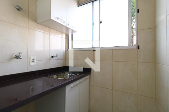 Área de Serviço de apartamento para alugar com 2 quartos, 44m² em Vila Homero Thon, Santo André