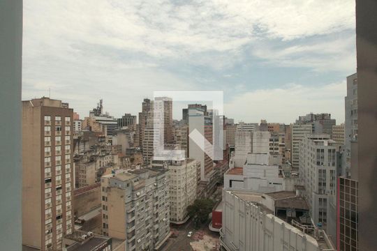 Studio - Cozinha vista de kitnet/studio para alugar com 1 quarto, 30m² em Centro Histórico, Porto Alegre