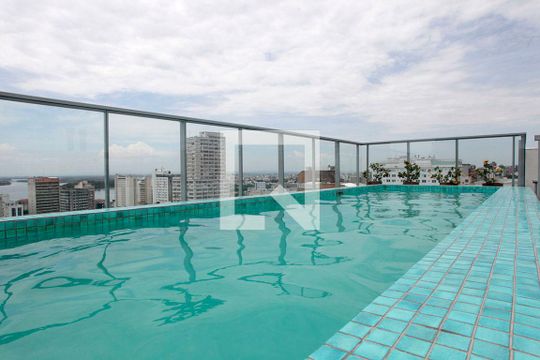 Área Comum - Rooftop Piscina de kitnet/studio para alugar com 1 quarto, 30m² em Centro Histórico, Porto Alegre