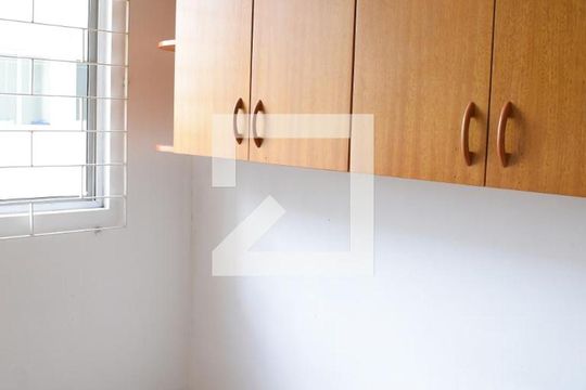 Quarto 2 de apartamento para alugar com 3 quartos, 66m² em Água Verde, Curitiba