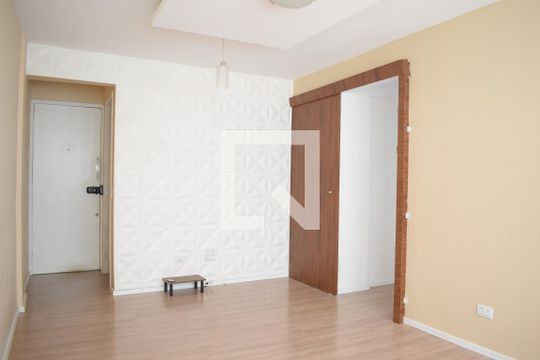 Sala de apartamento para alugar com 3 quartos, 66m² em Água Verde, Curitiba