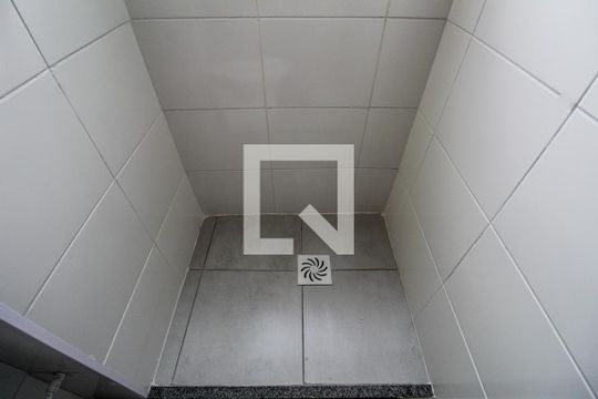 Banheiro de apartamento para alugar com 2 quartos, 44m² em Cidade São Mateus, São Paulo