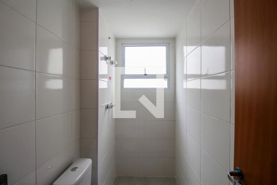 Banheiro de apartamento para alugar com 2 quartos, 44m² em Cidade São Mateus, São Paulo