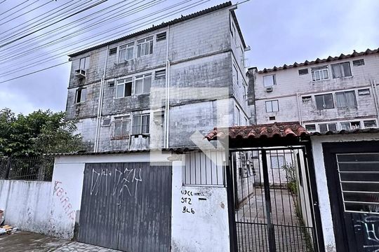 Fachada de apartamento à venda com 2 quartos, 45m² em Guajuviras, Canoas