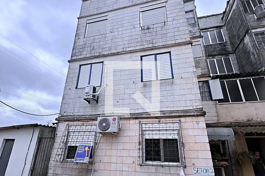 Fachada do bloco de apartamento à venda com 2 quartos, 45m² em Guajuviras, Canoas