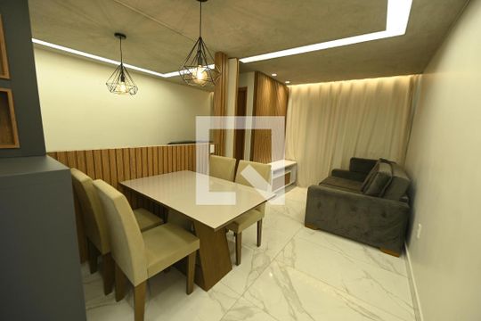 Apartamento para alugar com 2 quartos, 62m² em Setor Faicalville, Goiânia