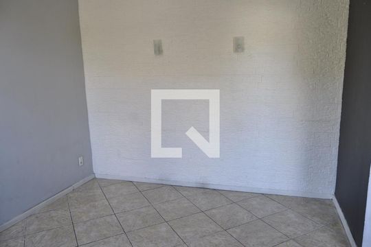 Sala de casa à venda com 3 quartos, 150m² em Higienópolis, Rio de Janeiro