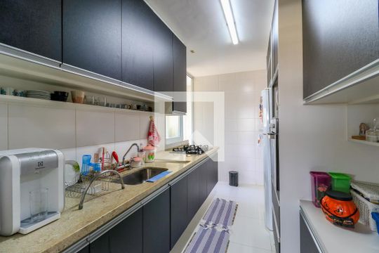 Cozinha de apartamento à venda com 3 quartos, 110m² em Jardim Aeroporto, São Paulo
