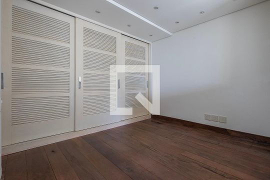 Suíte de apartamento para alugar com 1 quarto, 72m² em Vila Madalena, São Paulo