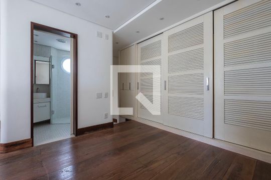 Suíte de apartamento para alugar com 1 quarto, 72m² em Vila Madalena, São Paulo