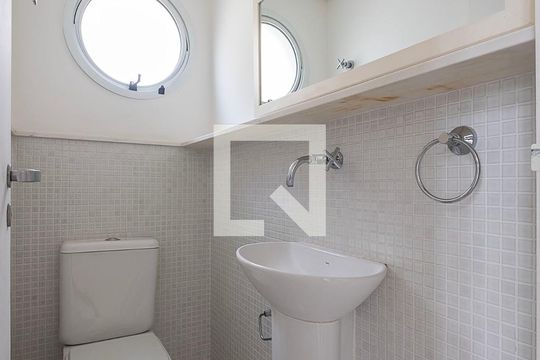 Lavabo de apartamento para alugar com 1 quarto, 72m² em Vila Madalena, São Paulo