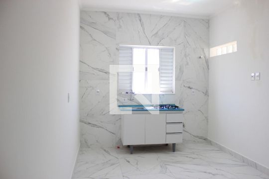Kitnet/Studio para alugar com 1 quarto, 15m² em Jardim Santa Mena, Guarulhos