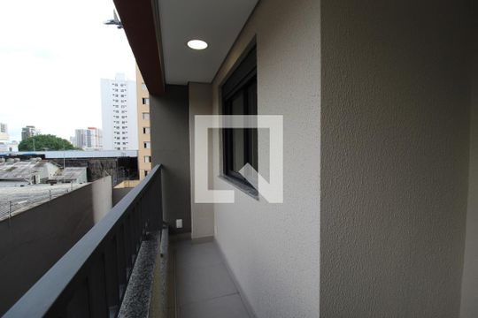 Varanda de kitnet/studio para alugar com 1 quarto, 31m² em Moema, São Paulo