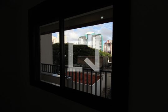 Vista do Quarto de kitnet/studio para alugar com 1 quarto, 31m² em Moema, São Paulo