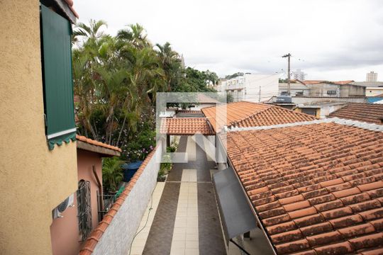 Vista de casa à venda com 5 quartos, 400m² em Vila Nilo, São Paulo
