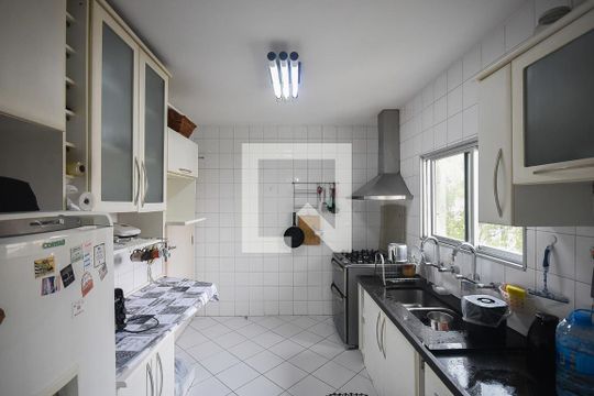 Cozinha de apartamento à venda com 3 quartos, 238m² em Morumbi, São Paulo