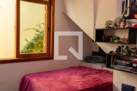 Quarto 1 de casa à venda com 5 quartos, 497m² em Caxingui, São Paulo