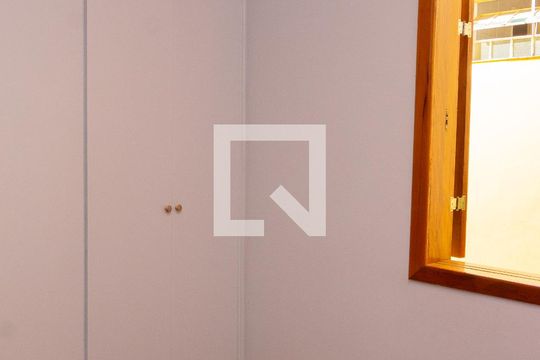 Quarto 1 de casa à venda com 5 quartos, 497m² em Caxingui, São Paulo