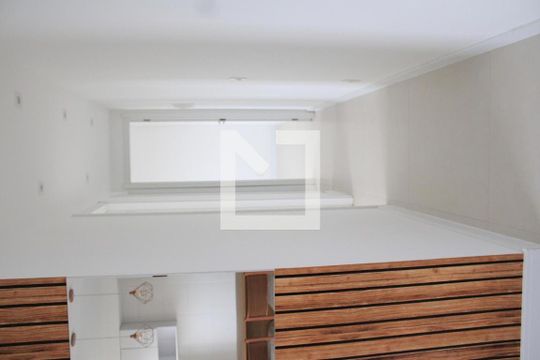 Corredor de apartamento para alugar com 2 quartos, 40m² em Jardim Jaqueline, São Paulo