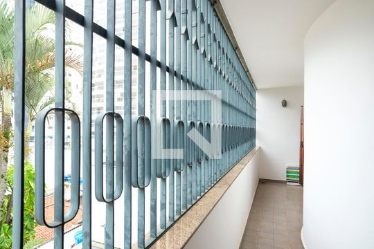 Varanda dos Quartos 1 e 2 de casa à venda com 3 quartos, 600m² em Barcelona, São Caetano do Sul