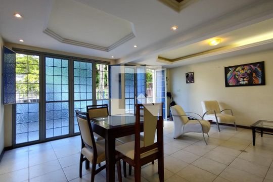 Sala 1 de casa de condomínio à venda com 4 quartos, 437m² em Freguesia (jacarepaguá), Rio de Janeiro