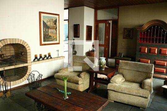 Sala 1 de casa para alugar com 4 quartos, 740m² em Água Branca, São Paulo