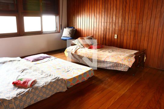 Quarto 1 de casa para alugar com 4 quartos, 740m² em Água Branca, São Paulo