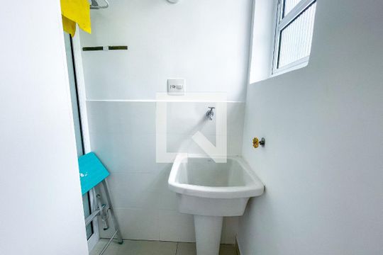 Lavanderia de kitnet/studio para alugar com 1 quarto, 33m² em Bela Vista, São Paulo