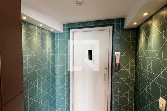 Entrada privativa de apartamento para alugar com 3 quartos, 180m² em Jardim Paulistano, São Paulo